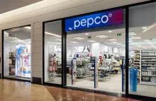 izlog trgovine s natpisom